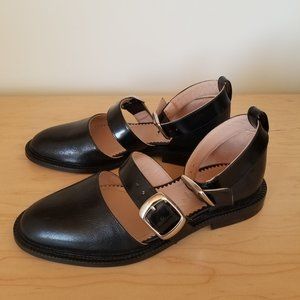Inch2 Black Caviar Sandals